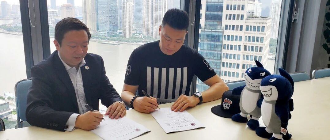 4人大交易！CBA真是疯了！国产勒布朗被甩卖！千万大合同直接废了