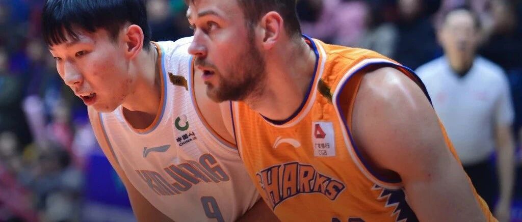刚刚！劳森被CBA拉黑！马赛克中锋联手周琦！2米14+2米16！最强双塔诞生