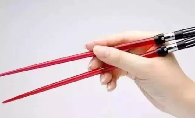 心理測試|你屬於哪種拿筷子的姿勢？測你今生注定是什麼命？ 星座 第5張