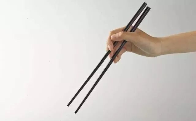 心理測試|你屬於哪種拿筷子的姿勢？測你今生注定是什麼命？ 星座 第3張