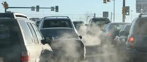 天天涨姿势：等红灯你是挂档踩刹车，还是空挡拉手刹？