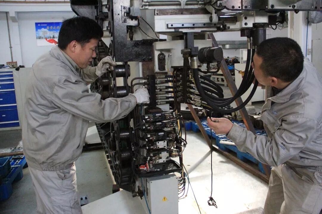 中试室曼德利刀库自主维修