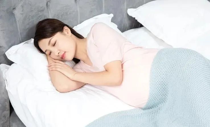 胎梦梦到猫是什么意思_孕妇梦见猫是胎梦_胎梦猫是男孩还是女孩