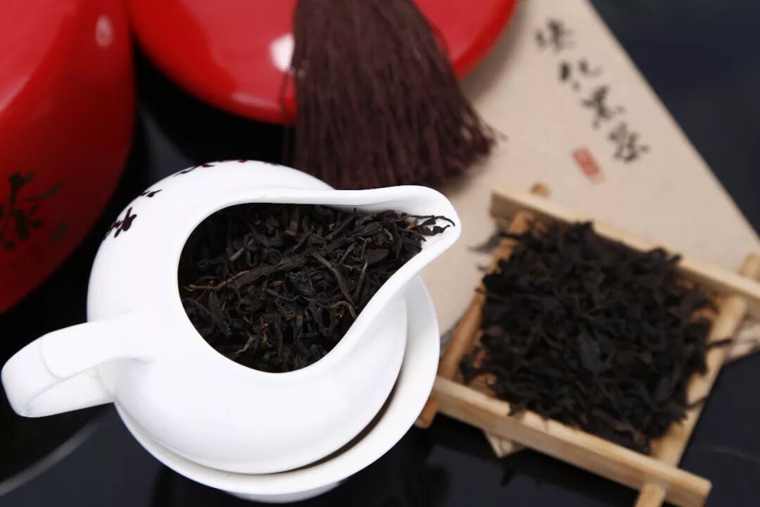 我是安化黑茶: 本无意与众不同，怎奈何品味出众！