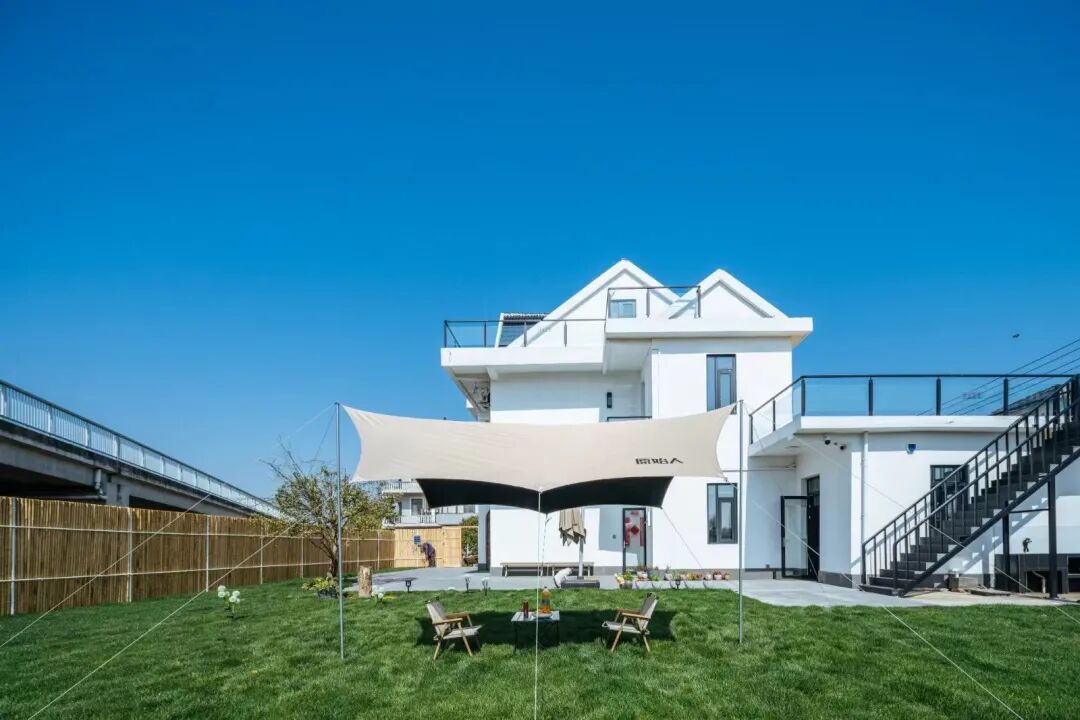 太平湖曙光里民宿花筑·黄山松石居民宿urba柏纳酒店(黄山屯溪老街店)