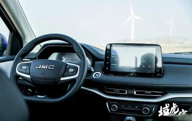 有一说一｜观鸟、越野、赏芦荻：江铃域虎7开启别样皮卡生活的图6