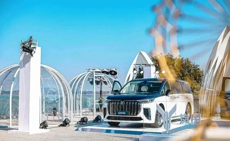 汽車大觀｜嵐圖夢想家，“新物種”有哪些殺手锏？的圖11