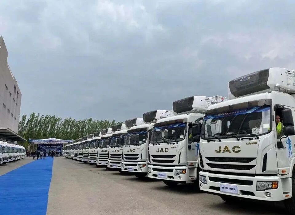 汽車(chē)大觀｜保證冷鏈運(yùn)輸安全，江淮推出車(chē)型一體化解決方案的圖2