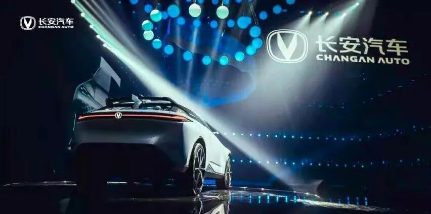 汽车大观｜UNI-V收获2021中国十佳车身荣誉 背后的方舟架构有何魔力？的图1