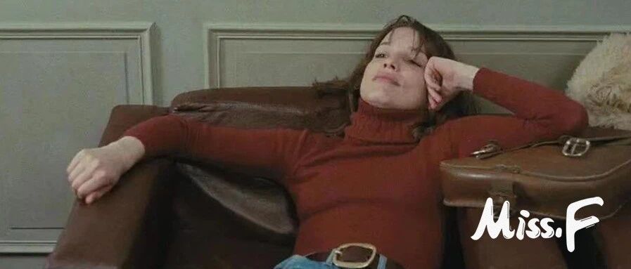 臃肿的冬日，可巴黎女人还是那么会穿啊