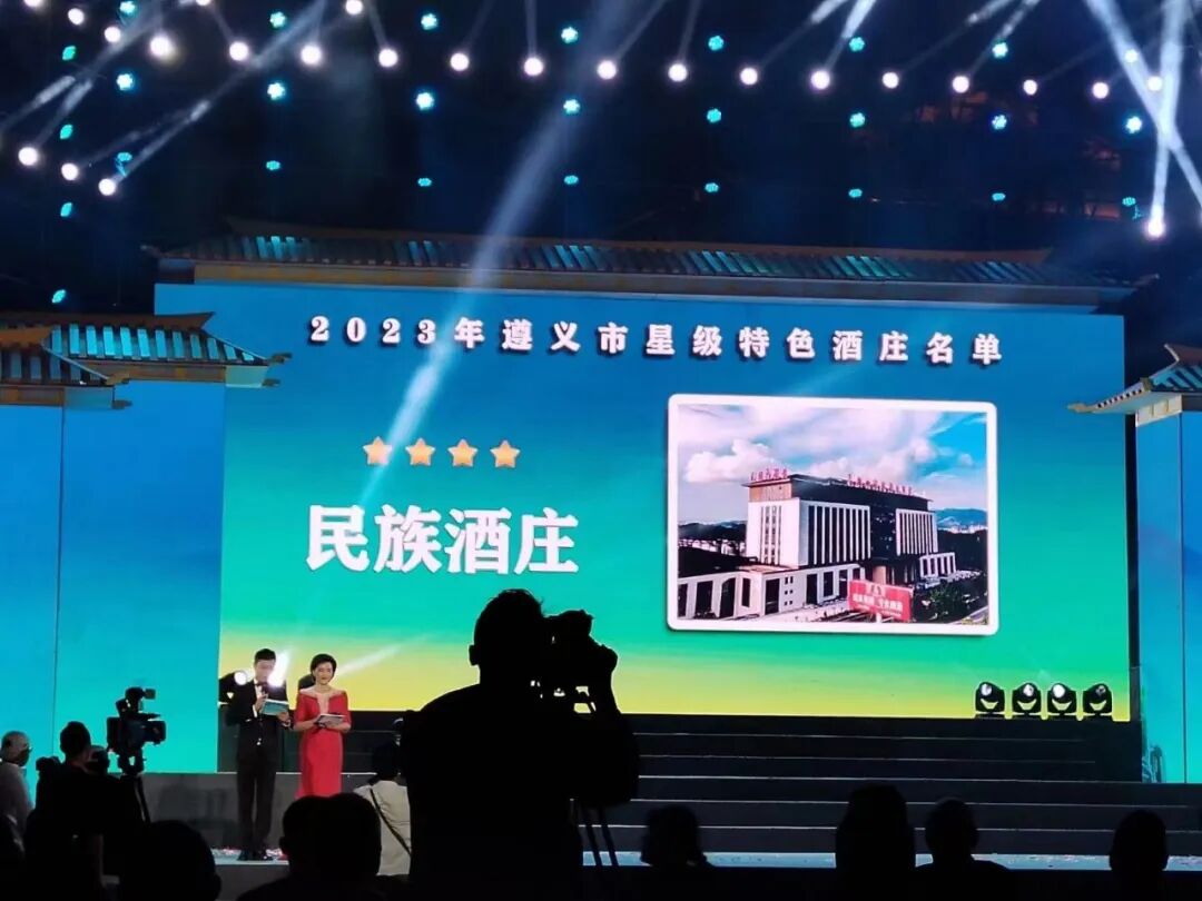 587b20b0b12b4f2d7b7cec95412e576