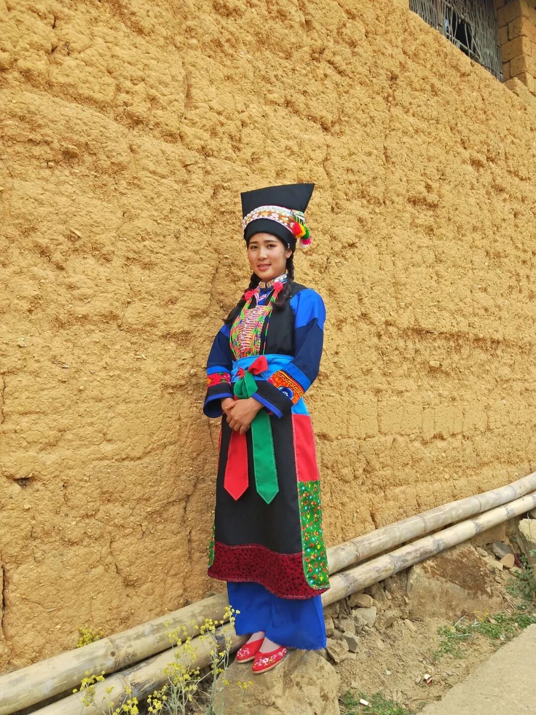 施甸金布朗,血液里流淌着茶香的民族