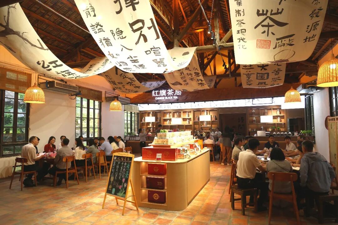 老茶厂活化利用新场景。清远日报记者 钟履双 摄