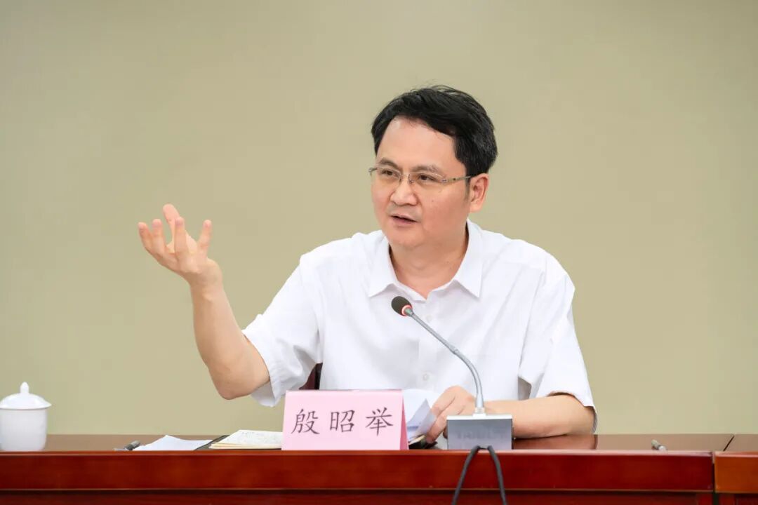 市委书记殷昭举主持召开连阳地区调研座谈会强化安全意识坚持底线思维