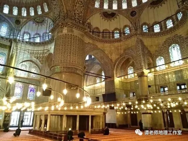 阿塞拜疆属于哪个洲_阿塞拜疆跨什么洲和什么洲_阿塞拜疆哪个洲