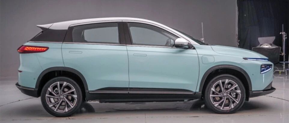 无愧“车圈小米”！中期改款车型更青春，搭同级最强智能车机，爱了吗？