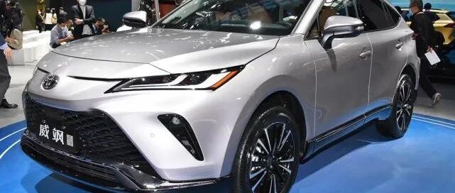 日系中型SUV，车长4米78，提供两种动力选择，售价21.68万起