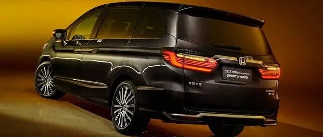 27.98万起售，搭2.0L混动，油耗6.17L，与别克GL8比如何？