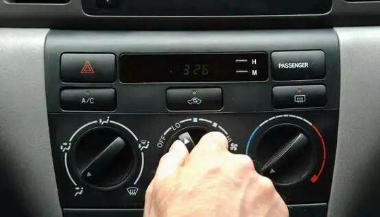 空调温度越低越油耗越大，是真的吗？冬季暖风费油吗？
