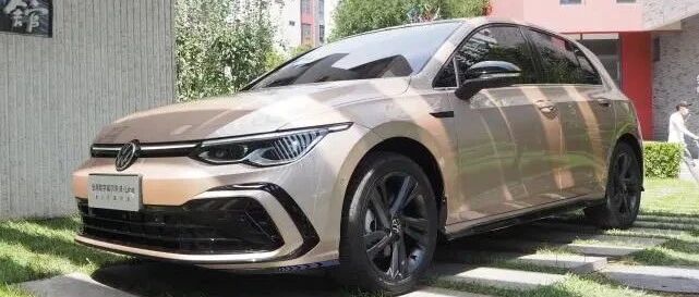 车展送车模|新一代大众神车首发亮相！搭1.4T发动机，配8.25英寸中控，预售价15万起！