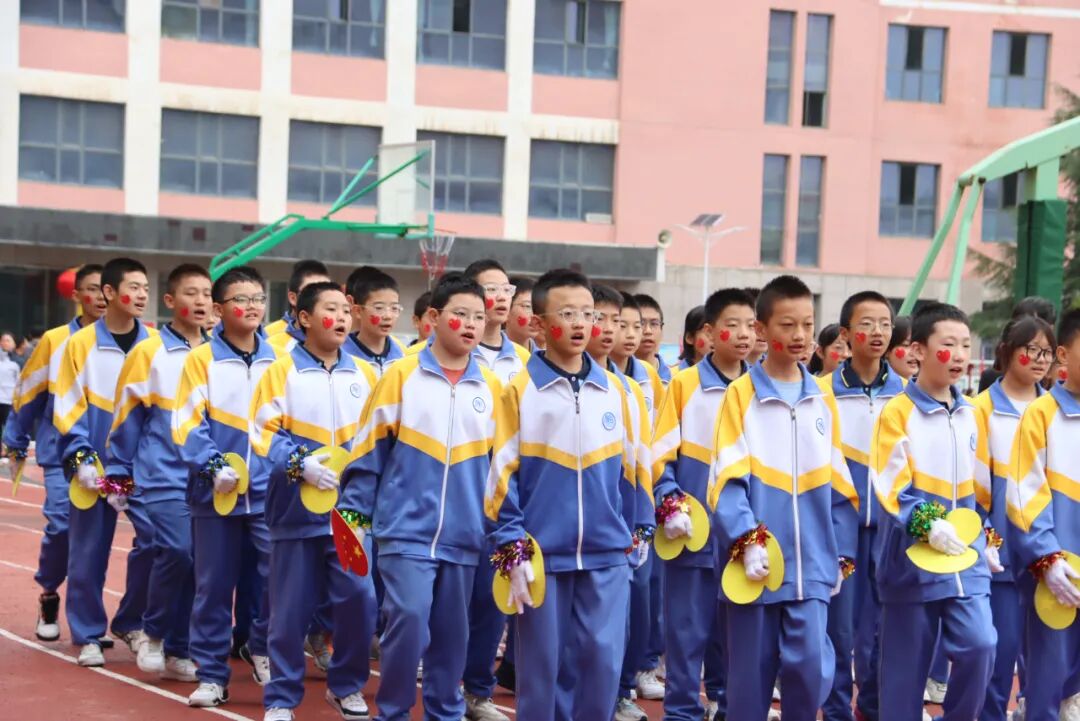 以青春之名向祖国生日献礼！兰州成功学校第25届田径运动会开幕