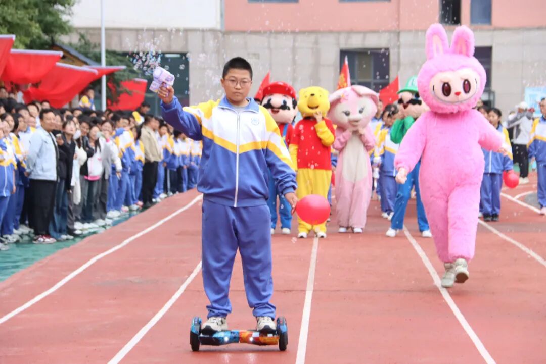 以青春之名向祖国生日献礼！兰州成功学校第25届田径运动会开幕