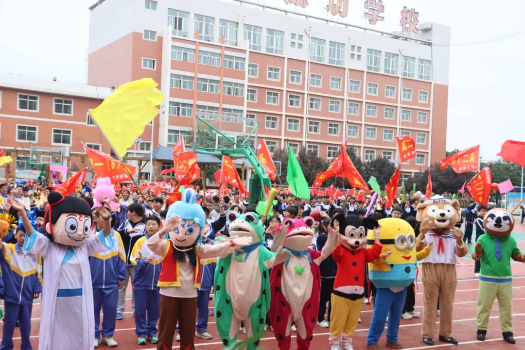 以青春之名向祖国生日献礼！兰州成功学校第25届田径运动会开幕