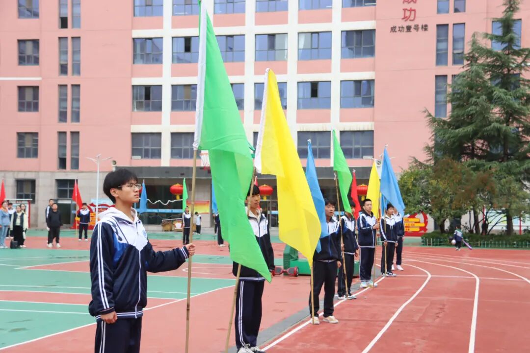以青春之名向祖国生日献礼！兰州成功学校第25届田径运动会开幕
