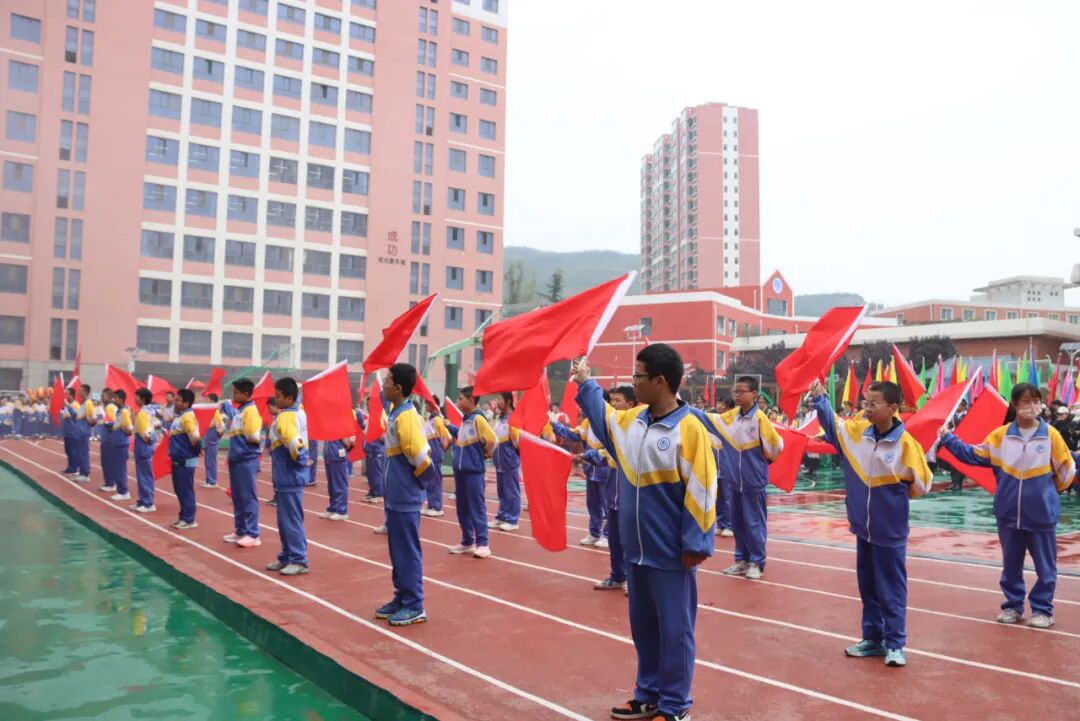 以青春之名向祖国生日献礼！兰州成功学校第25届田径运动会开幕