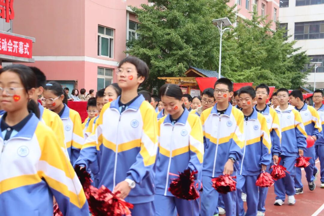 以青春之名向祖国生日献礼！兰州成功学校第25届田径运动会开幕