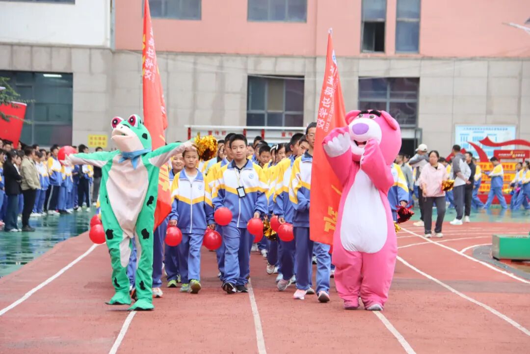 以青春之名向祖国生日献礼！兰州成功学校第25届田径运动会开幕