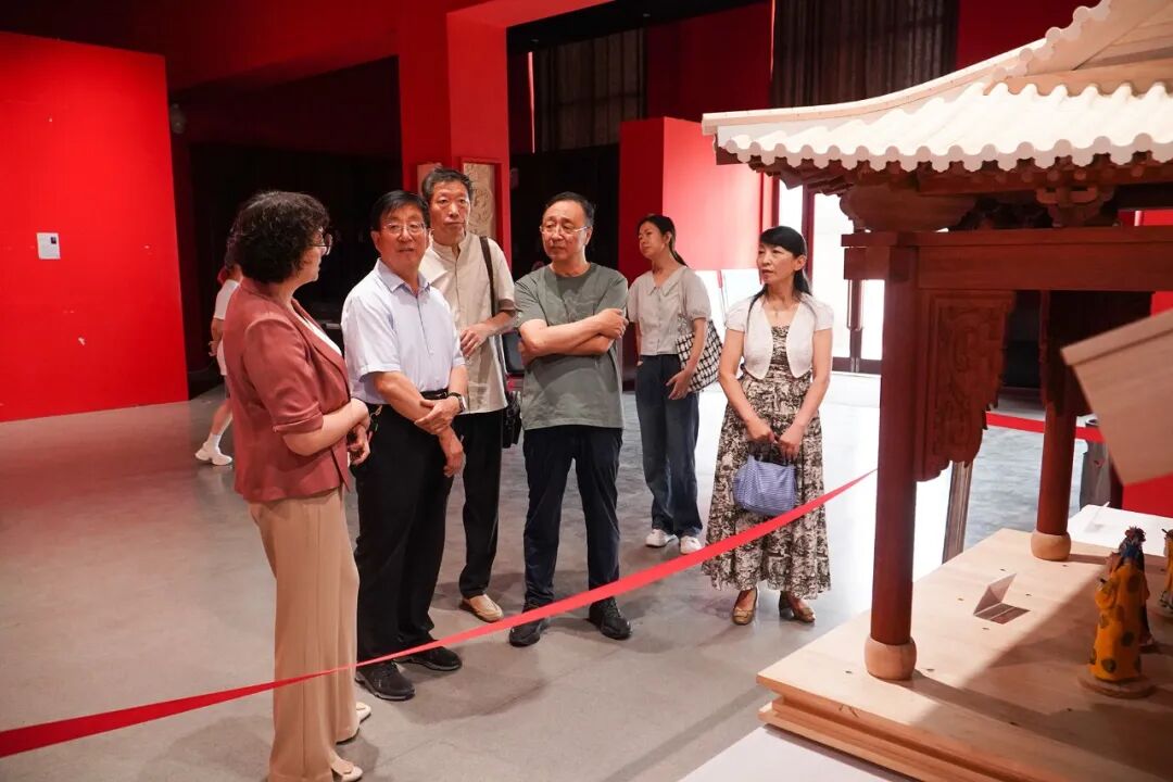 新闻速递 | 党委书记冯印涛率队参观“燕赵风华 大好河山”张家口文艺精品晋省展巡回展