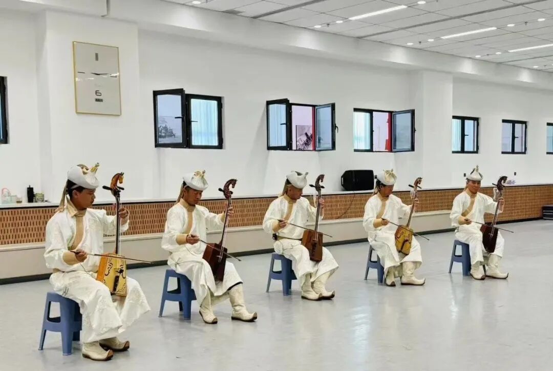 “北疆情 江南韵”蒙浙艺术交流活动走进西乌珠穆沁旗 第3张