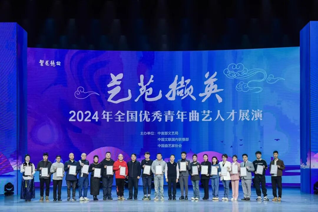 文艺评论 | 美成：从“现象级”到“小后生” 第4张