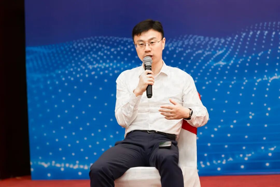 集团董事长王华伟出席第七届长三角地区湖北办事联络机构及商会组织负责人联席会议-集团资讯-文鼎集团