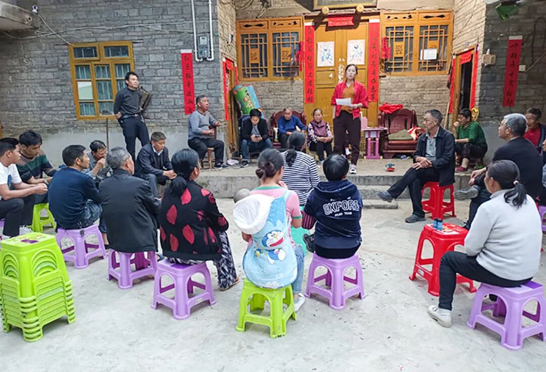 播州区尚嵇镇:68名村务员奋战乡村一线