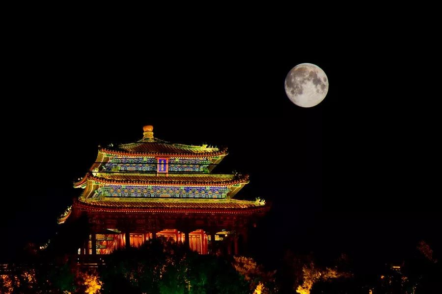 藏在美术馆里的中秋