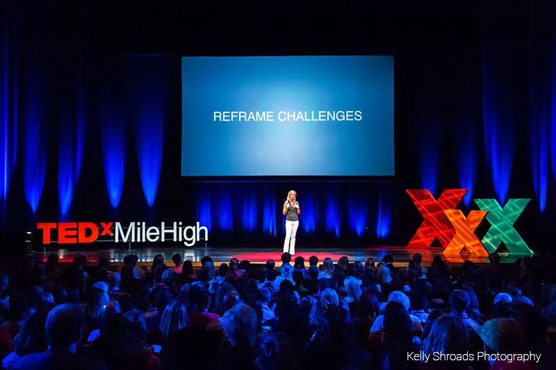 为什么ted演讲最爱用纯色背景ppt?-优页文档