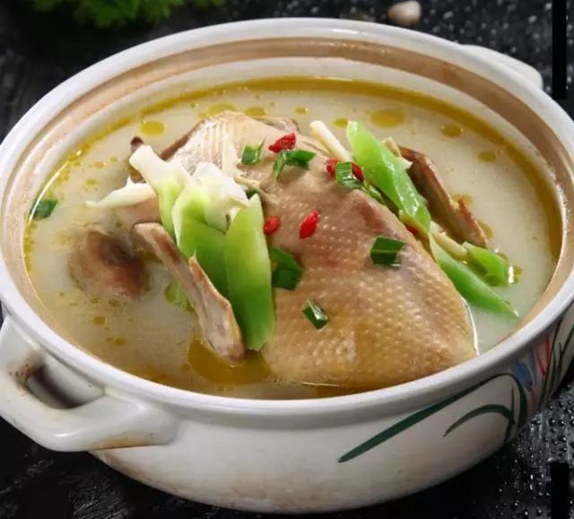 小龙虾买1送1还免单?柳市这家店,火锅还能这样吃?|成都水产捕捞联盟