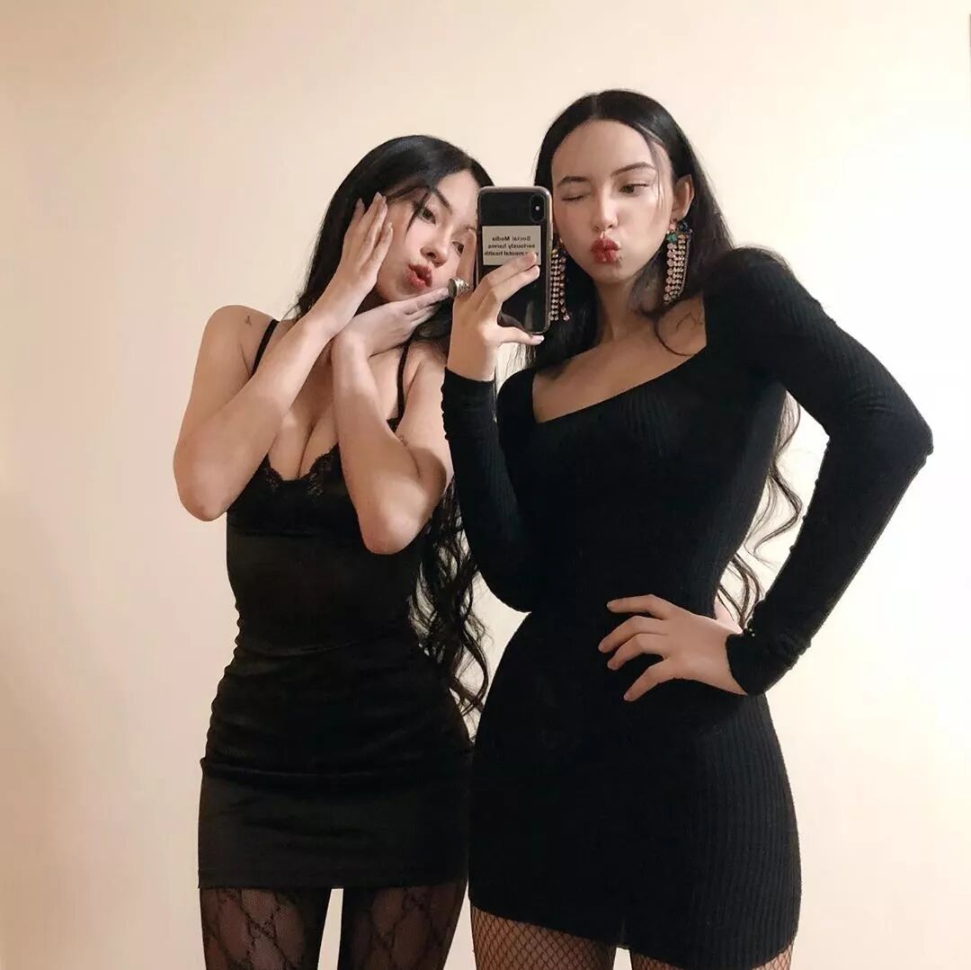 【美女】00后双胞胎姐妹身材太惹火，收割千万直男！网友：真心扛不住...（组图） - 13