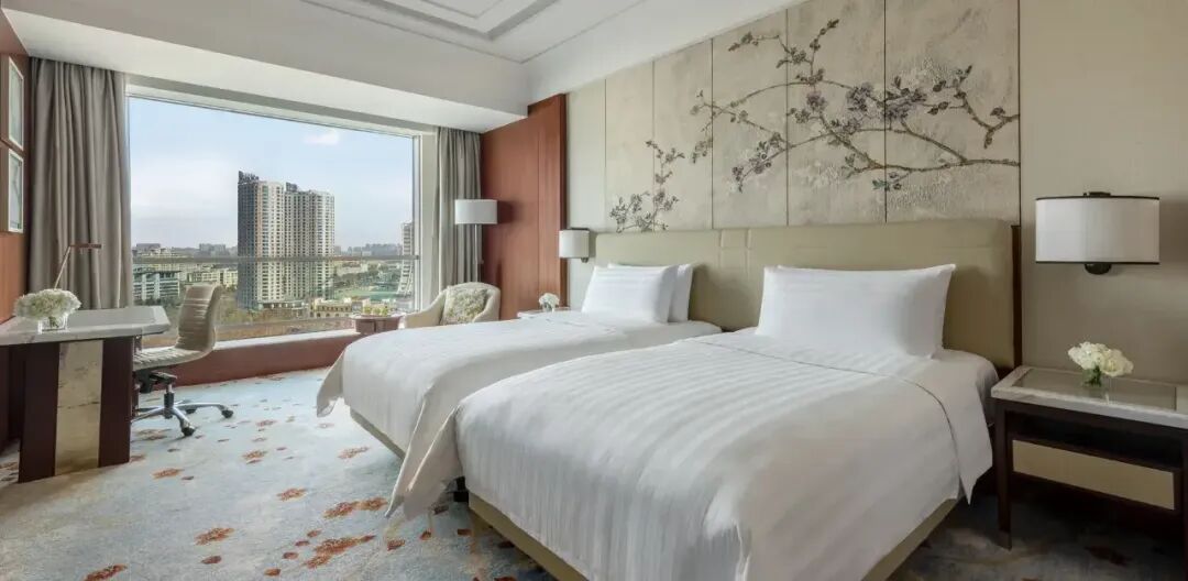 免签巴西摩洛哥机票7千3起送中转酒店 美团酒店券后400住套房 中秋周末不加价