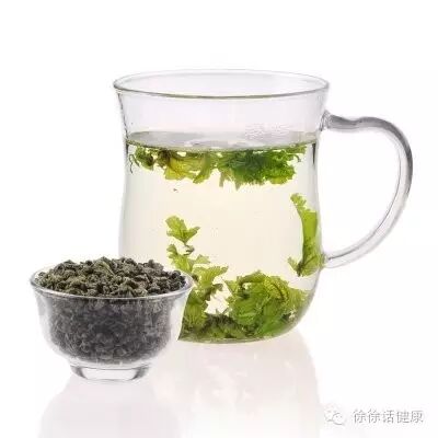 5.桑杏茶:桑叶  克,甜杏仁 克(去皮捣碎),同煮  分钟,代茶频饮.