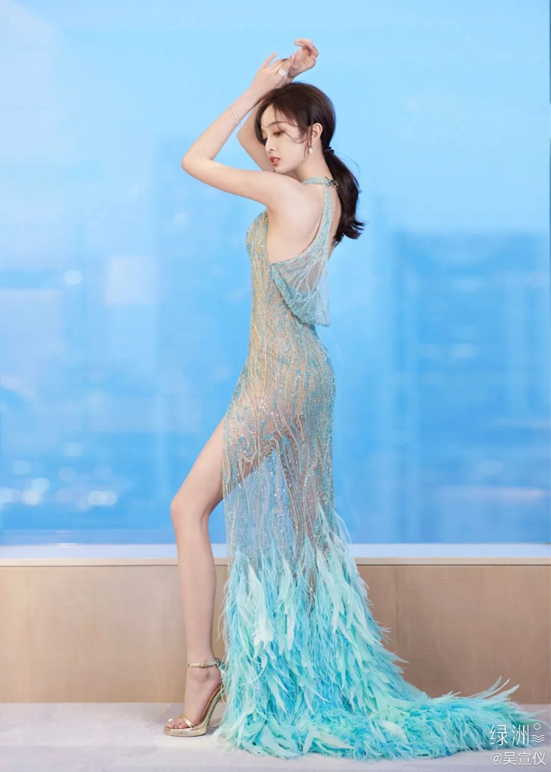 女明星红毯"无内裤"是真的!倪妮钟楚曦都这么敢,这尺度是我能看的吗?