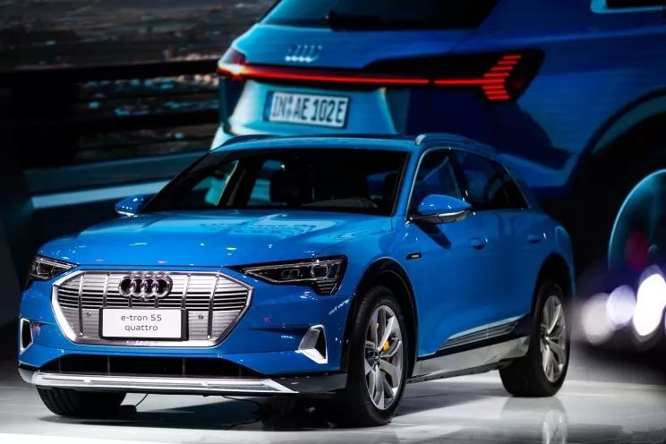 加速品牌轉型，奧迪攜e-tron亮相進博會完成中國首秀 汽車 第2張