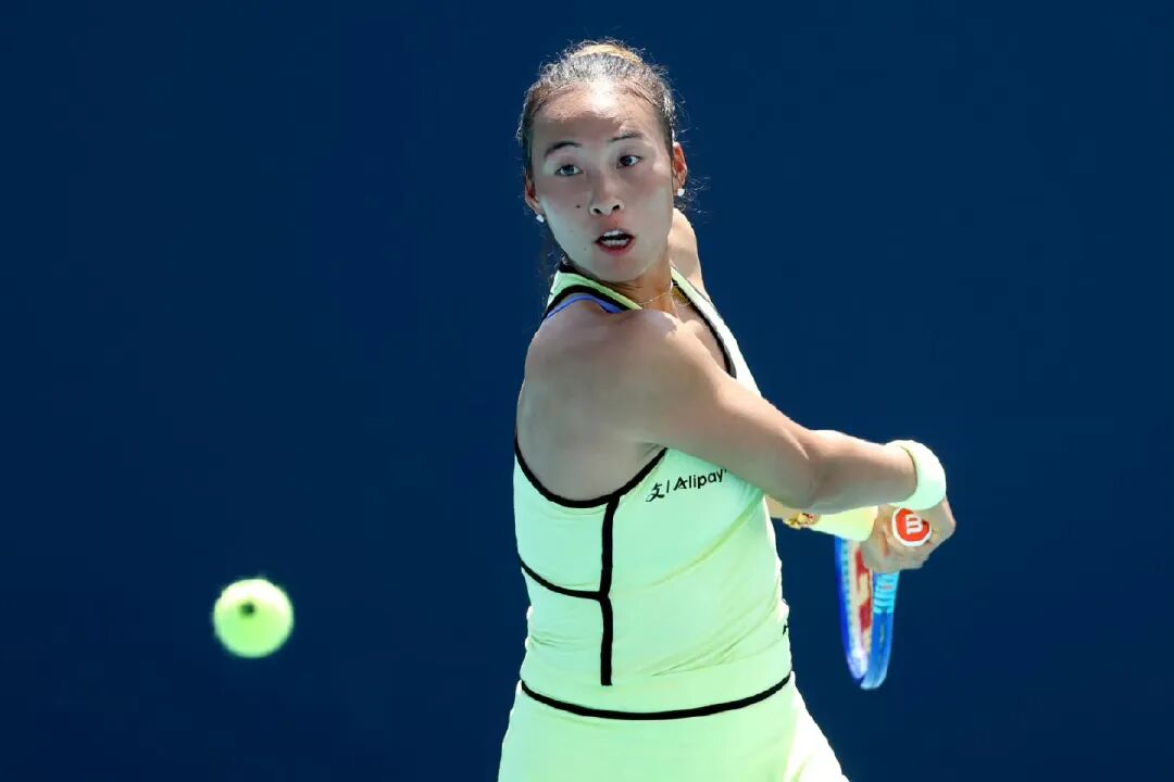 郑钦文大爆发！2：1逆转淘汰澳网冠军凯斯 晋级迈阿密16强