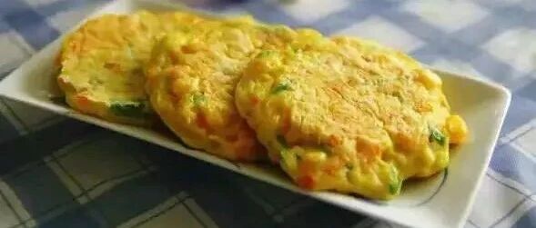 早上吃上一份玉米鸡蛋饼营养又好吃，大人小孩都开心！