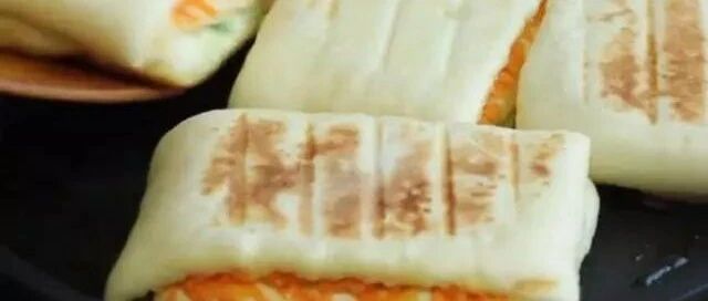 家家都能做的葱花饼，蓬松酥软！营养又美味早餐食谱