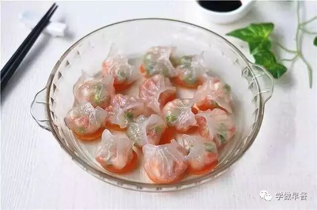 早餐吃啥呢？水晶饺子怎么吃都吃不够