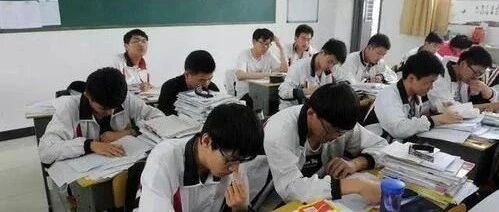 377万考研人走进考场！鬼灭之刃爆燃台词，带来热血与感动