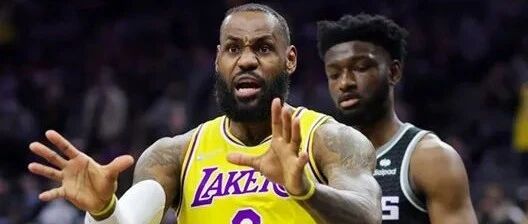 近12战11次30+！全力詹一战刷爆6大纪录 仍带不动湖人